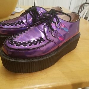 Holographic purple creepers
